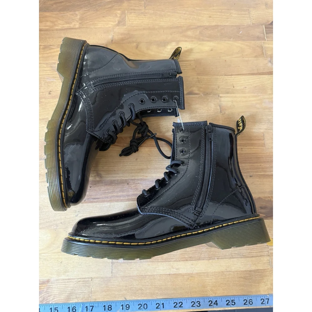 Dr. Doc Martens‎ Boots 1460 Black Patent Leather Youth Size 6 Girls 5 Boys NWOB